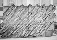 Max Mertz, Wandrelief, 1965, Beton, 4,50 x 8,00 m, Universitätsklinikum Homburg, Gebäude 40, Innere Medizin, Außenbereich, Eingang. Foto: Eike Oertel-Mascioni