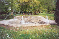 Brunnen, 1986, Stein, Pflasterstein, Breite: 12,00 m, Länge: 9,00 m. Foto: Institut für aktuelle Kunst, Christine Kellermann