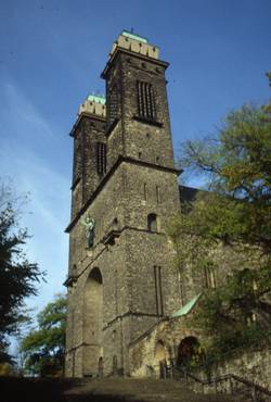 Kath. Pfarrkirche St. Michael, 1923-24 erbaut von Hans Herkommer. Foto: Archiv Marlen Dittmann