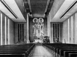 Innenansicht. Foto aus Johann Joesph Morper: Katholische Kirchenbauten an der Saar. Saarbrücken 1935, S. 41