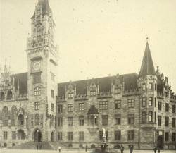 Rathaus St. Johann, 1897-1900 erbaut von Georg Hauberrisser. Foto aus: Saarbrücken - Stationen nauf dem Weg zur Großstadt, Saarbrücken 1989, S. 92