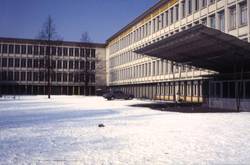 Ostschule, Hellwigstraße, 1952-56 erbaut von Peter Paul Seeberger. Foto: Archiv Marlen Dittmann