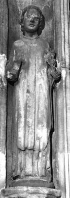 Hl. Stephanus, um 1300, Sandstein, Rundfigur, 113 x 35 x 27 cm, Kath. Pfarr- und Wallfahrtskirche St. Wendalinus (ursprüngl. Magdalenenkapelle), St. Wendel
