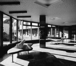 Raumgestaltung, 1995, Gebäude 9, Frauen- und Kinderklinik, Wartebereich Kinderklinik. Foto: André Mailänder